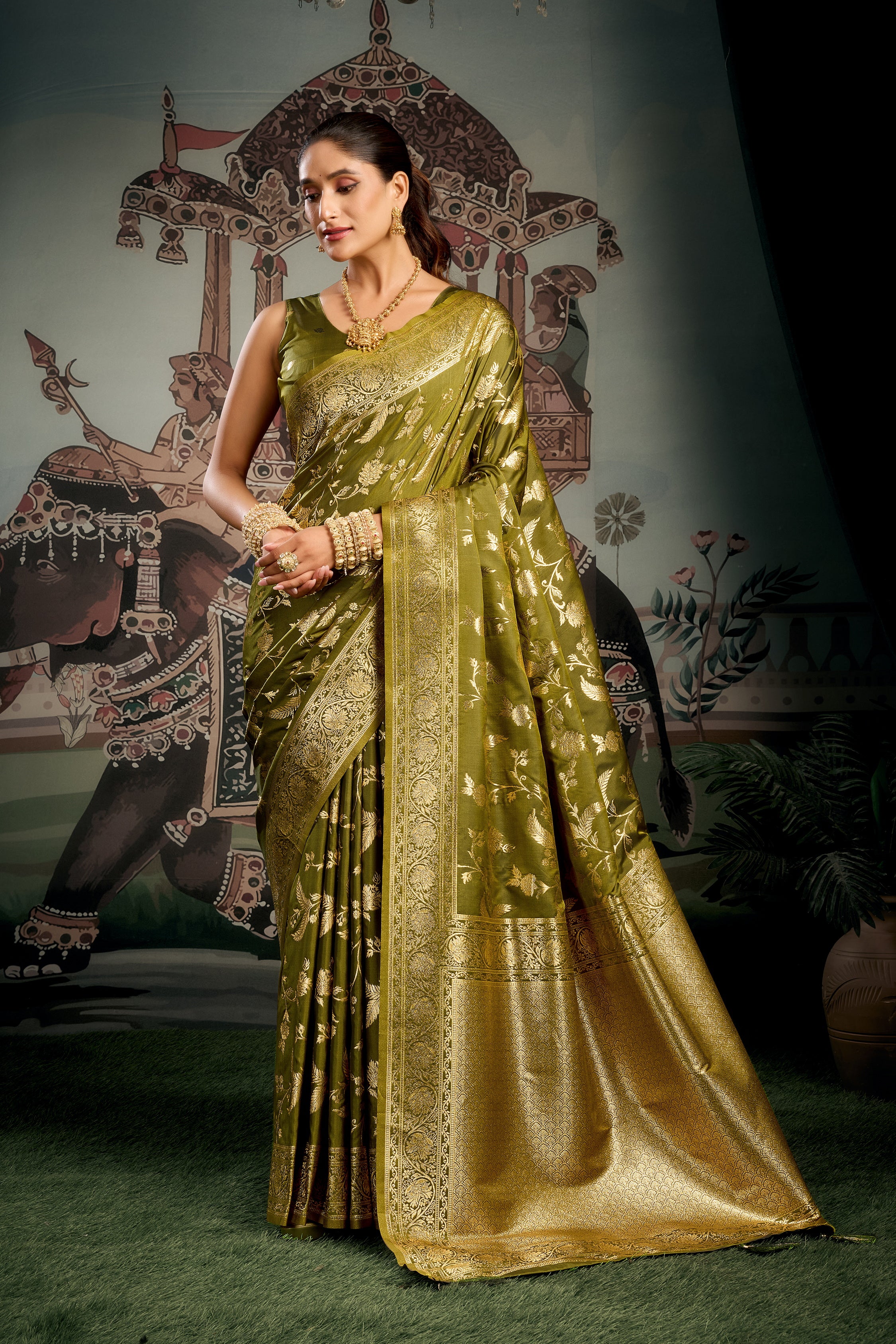 Green Soft Silk Zari Weaving Saree