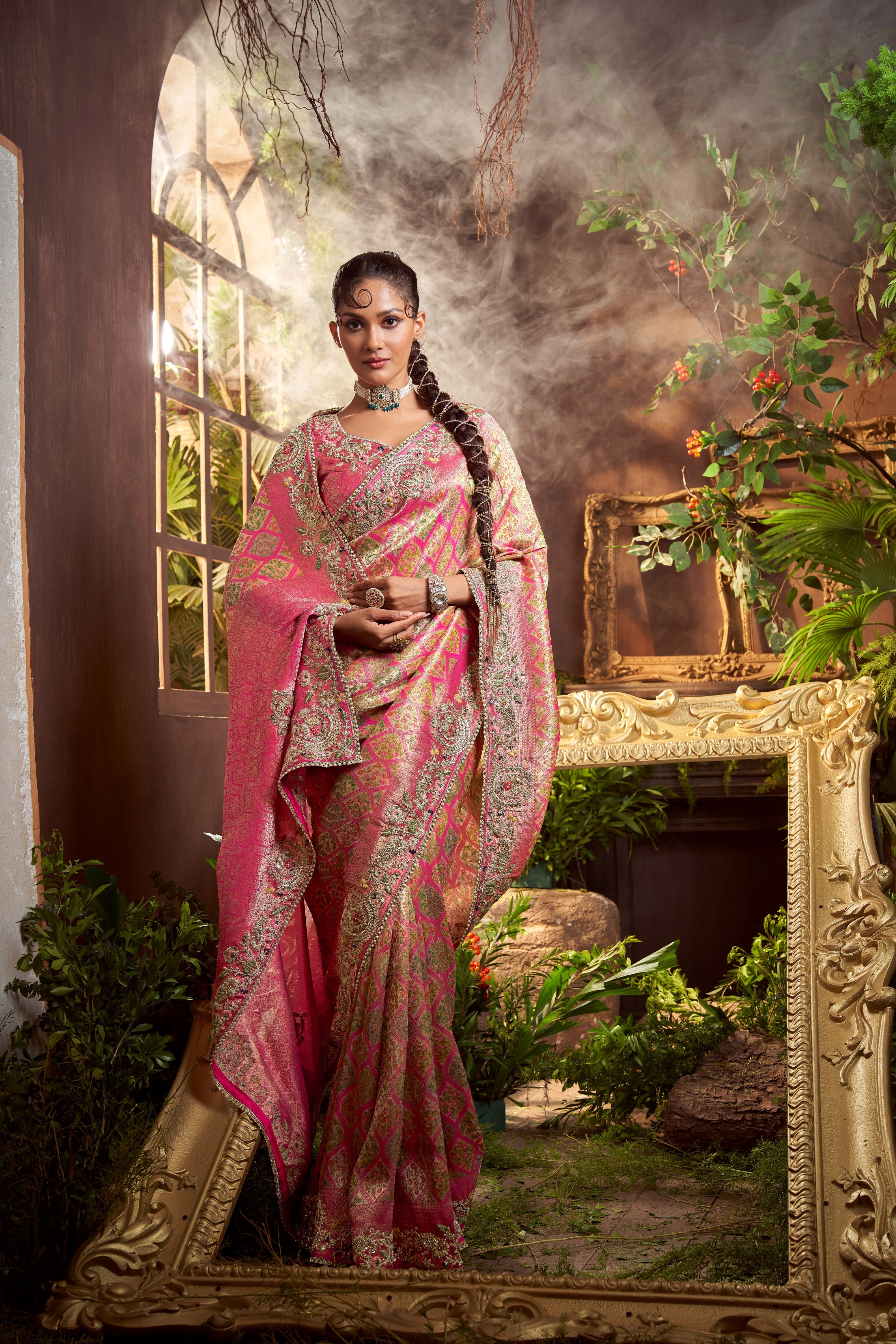 Rani Pink Giraffe Viscose Silk Weaving Saree