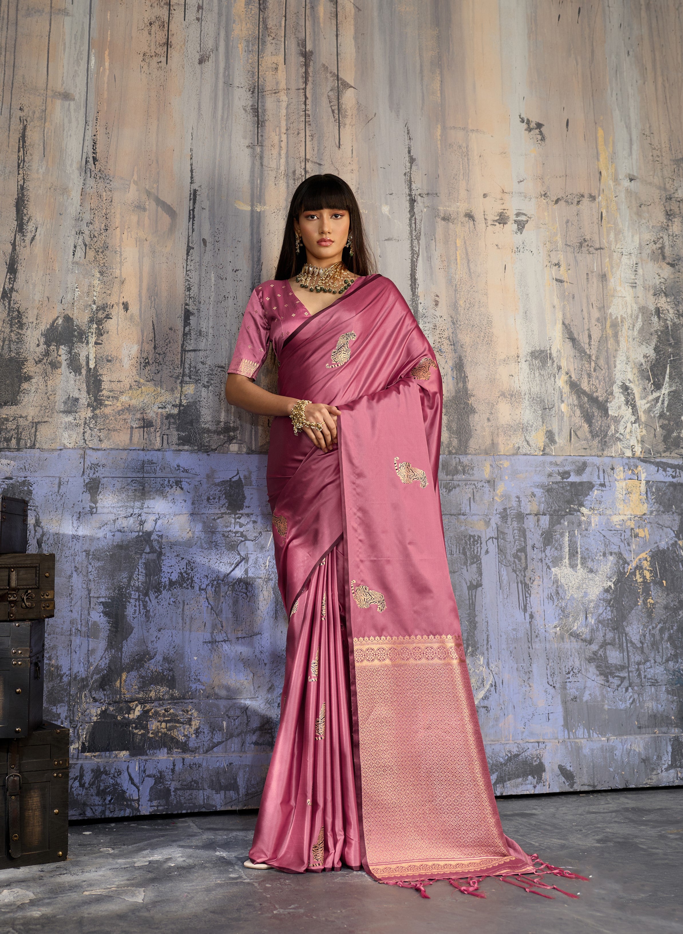 Pink Pure Satin Handloom Weaving Saree
