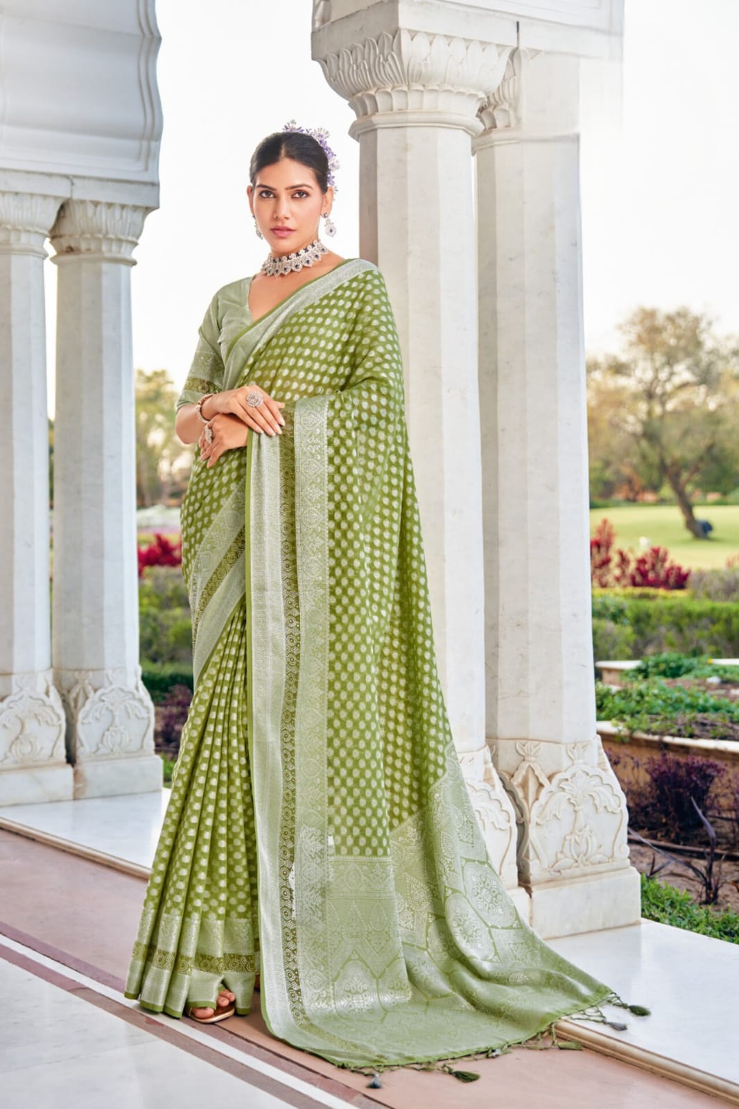Green Twp Georgette Weaving Buta Border Pallu Saree