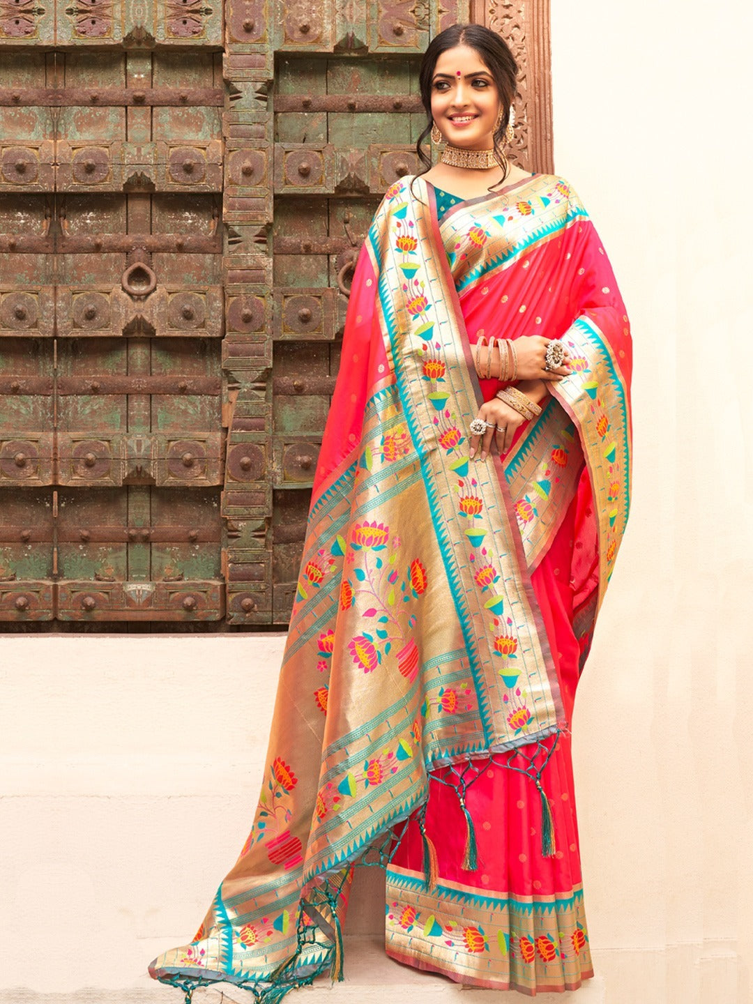 Pink Paithani Silk Zari Weaving Contrast Border Saree