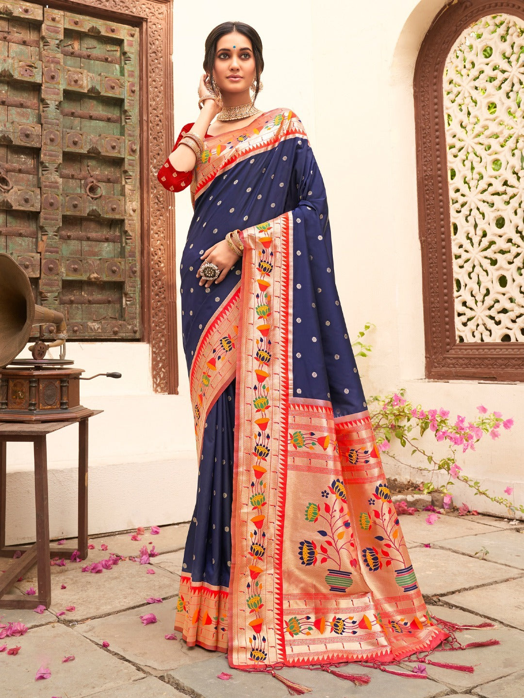 Navy Blue Paithani Silk Zari Weaving Contrast Border Saree