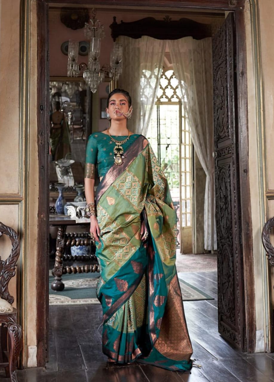 Teal Green Pure Silk Handloom Weaving Saree