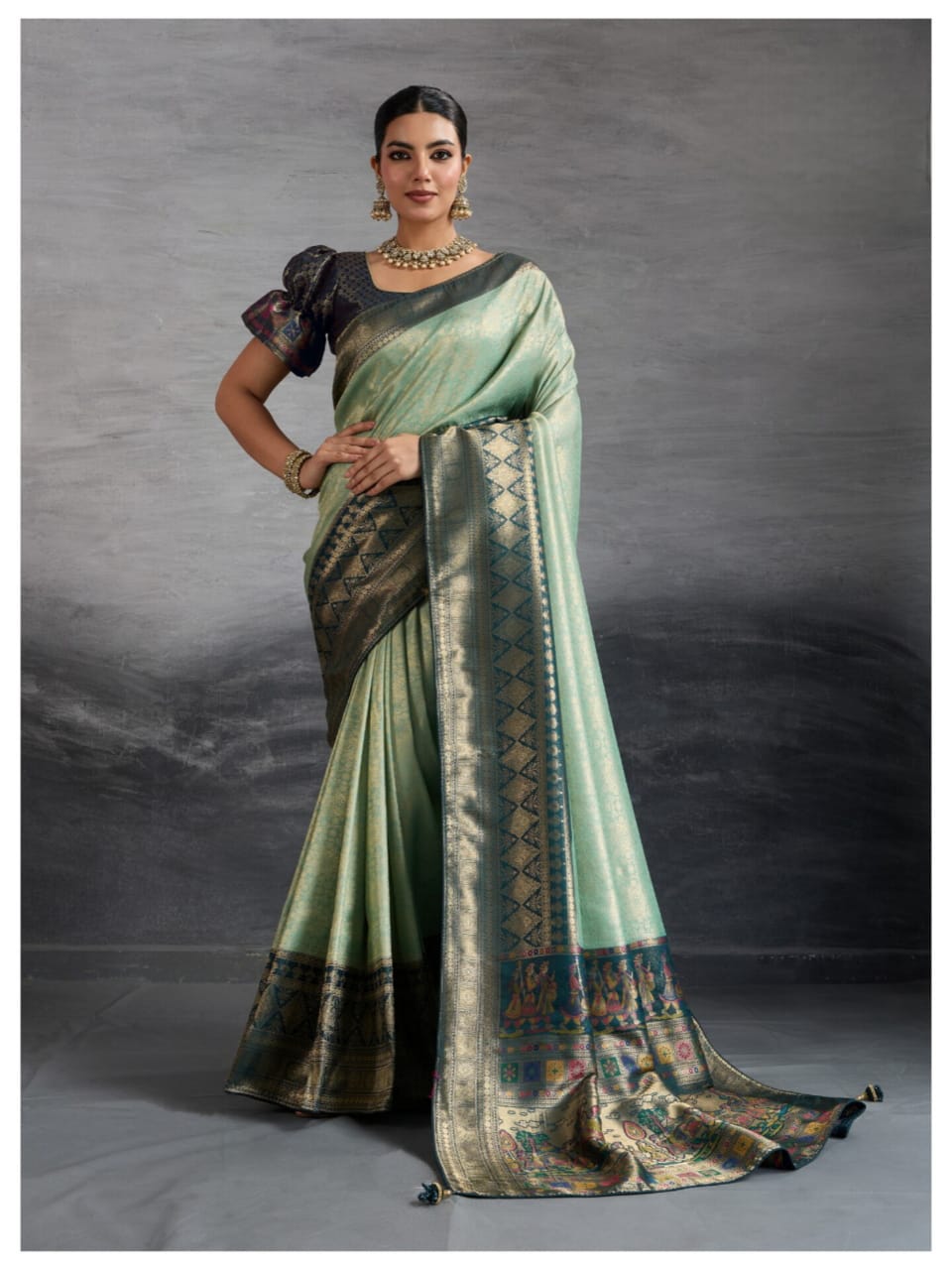 Green Kanjivaram Soft Silk Hand Dyed Zari Woven Saree