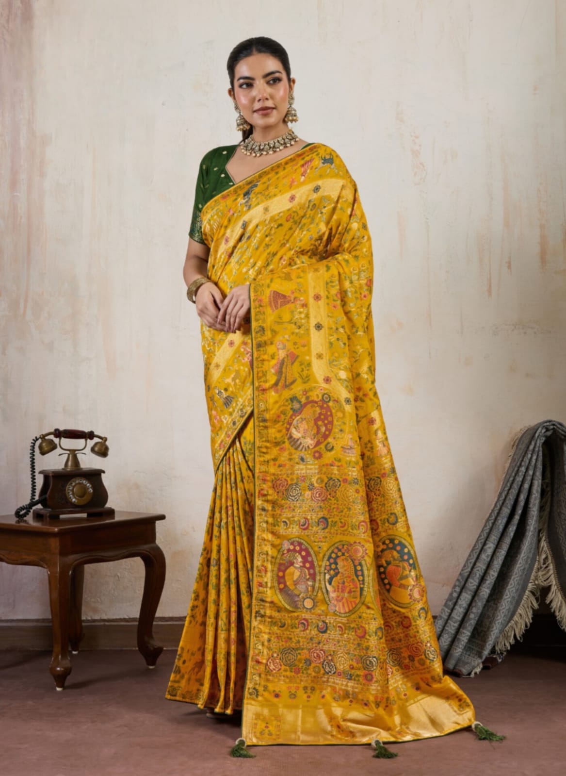 Yellow Makhmal Soft Silk Meenakari Weaving Saree