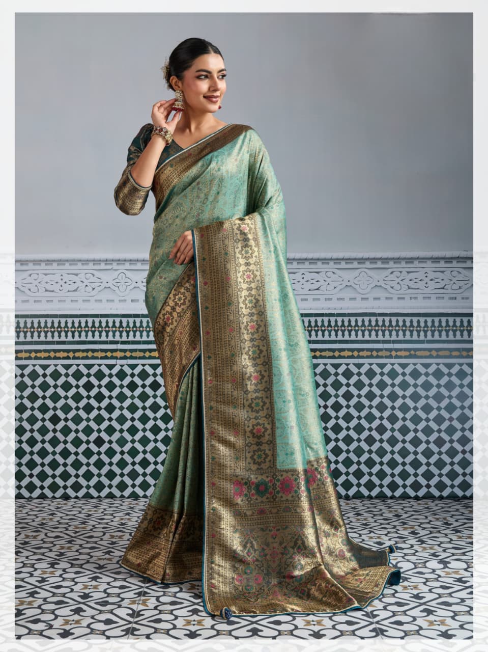 Olive Green Kanjivaram Mul Silk Meenakari Woven Saree